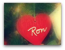 CHRISTMAS MEMORIES: WOODEN HEART ORNAMENTS