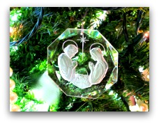 CHRISTMAS MEMORIES: NATIVITY ORNAMENT…